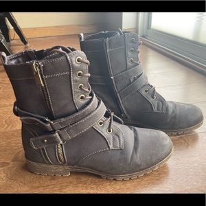 Brown lace up/zip combat boots